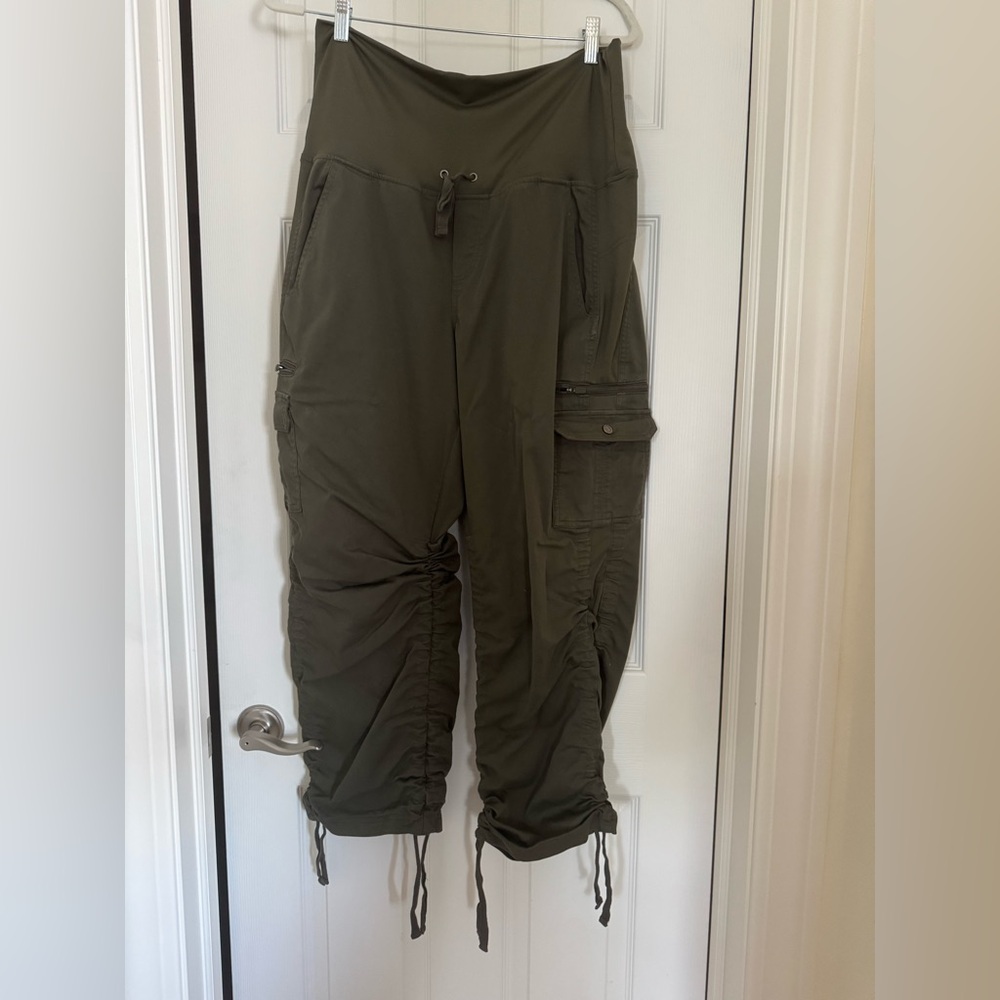 Scottevest Olive Green Women's Pants